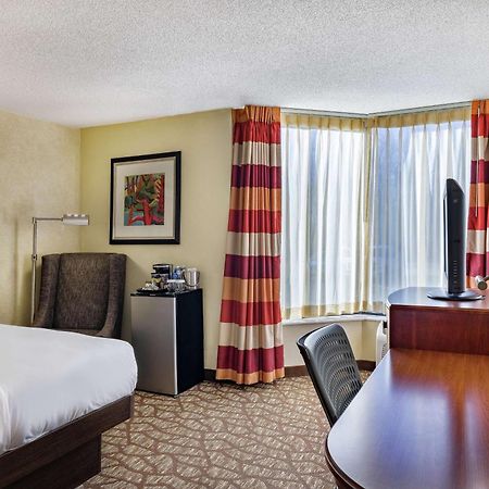 Doubletree By Hilton Johnson City Exterior photo