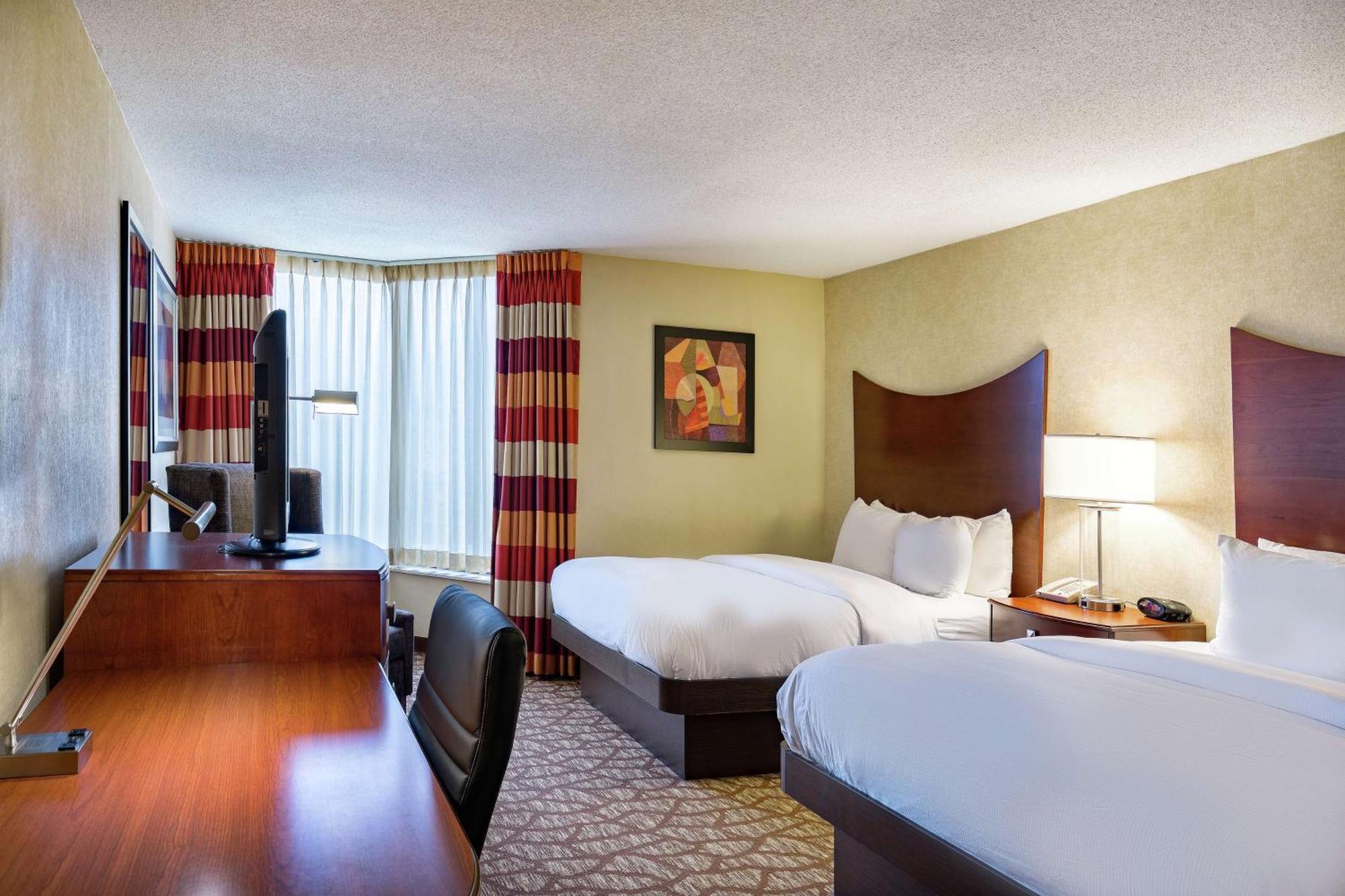 Doubletree By Hilton Johnson City Exterior photo